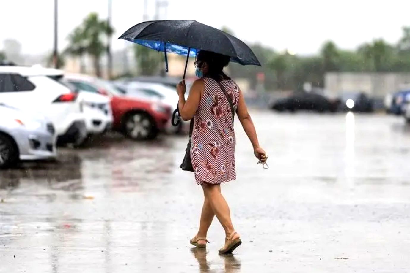 Lluvias en varias provincias por sistema frontal y vaguada
