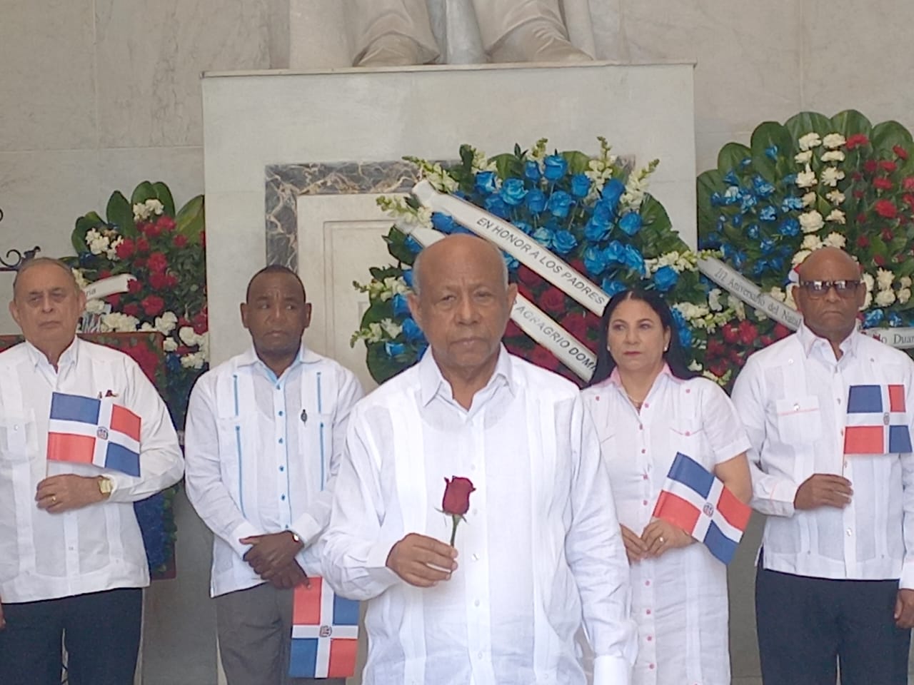 IAD deposita Ofrenda Floral en el Altar de la Patria como parte del programa del mes consagrado a conmemorar la Independencia Nacional
