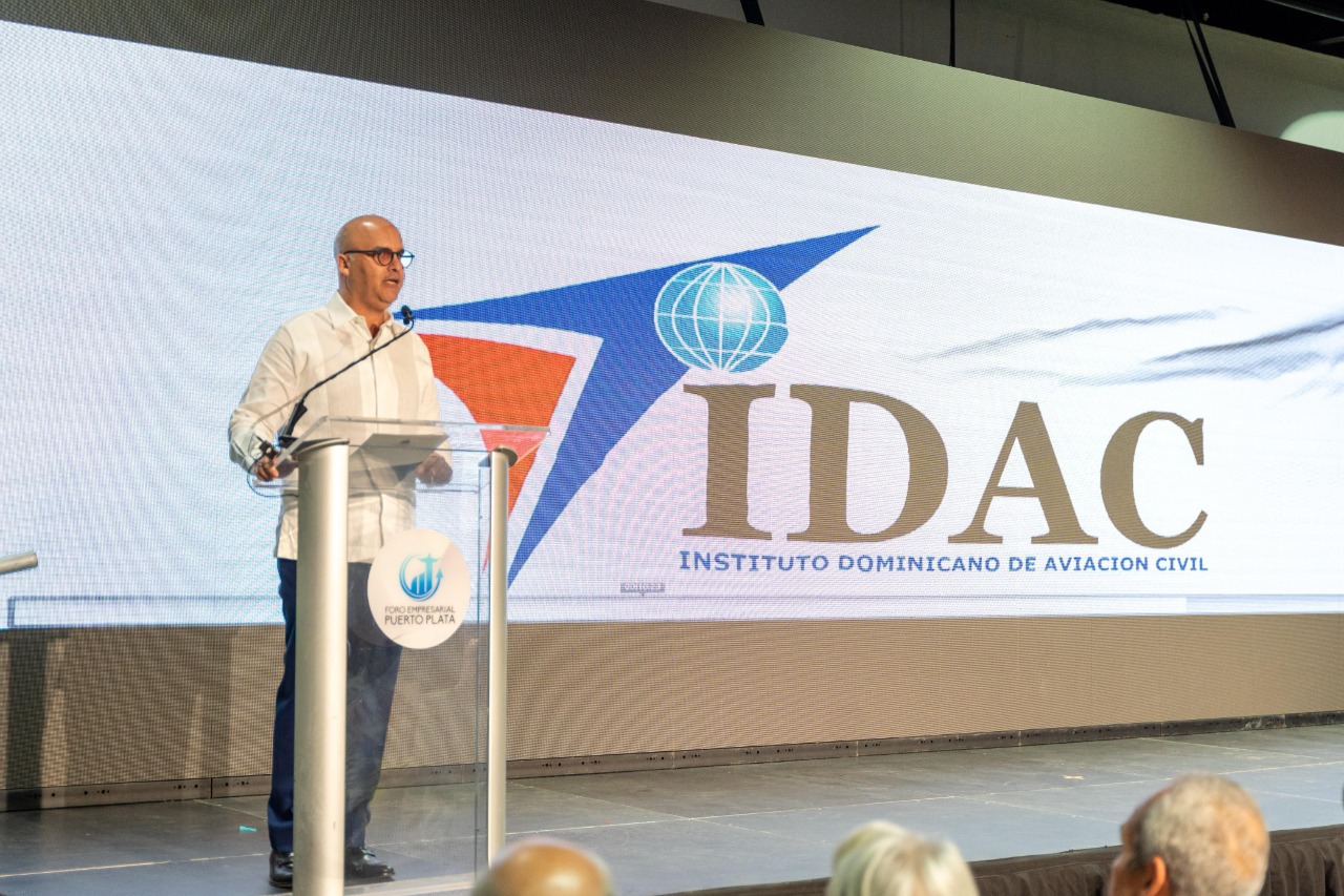 Director del IDAC Igor Rodríguez destaca aportes de la aviación civil a la economía dominicana