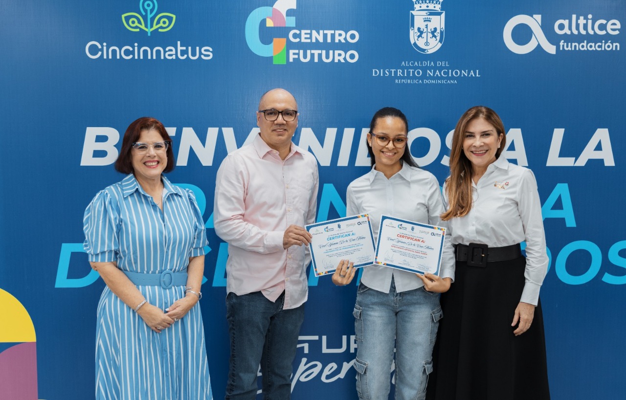 Alcaldía del DN, Altice y Cincinnatus entregan certificados a estudiantes del proyecto Futuro de Esperanza