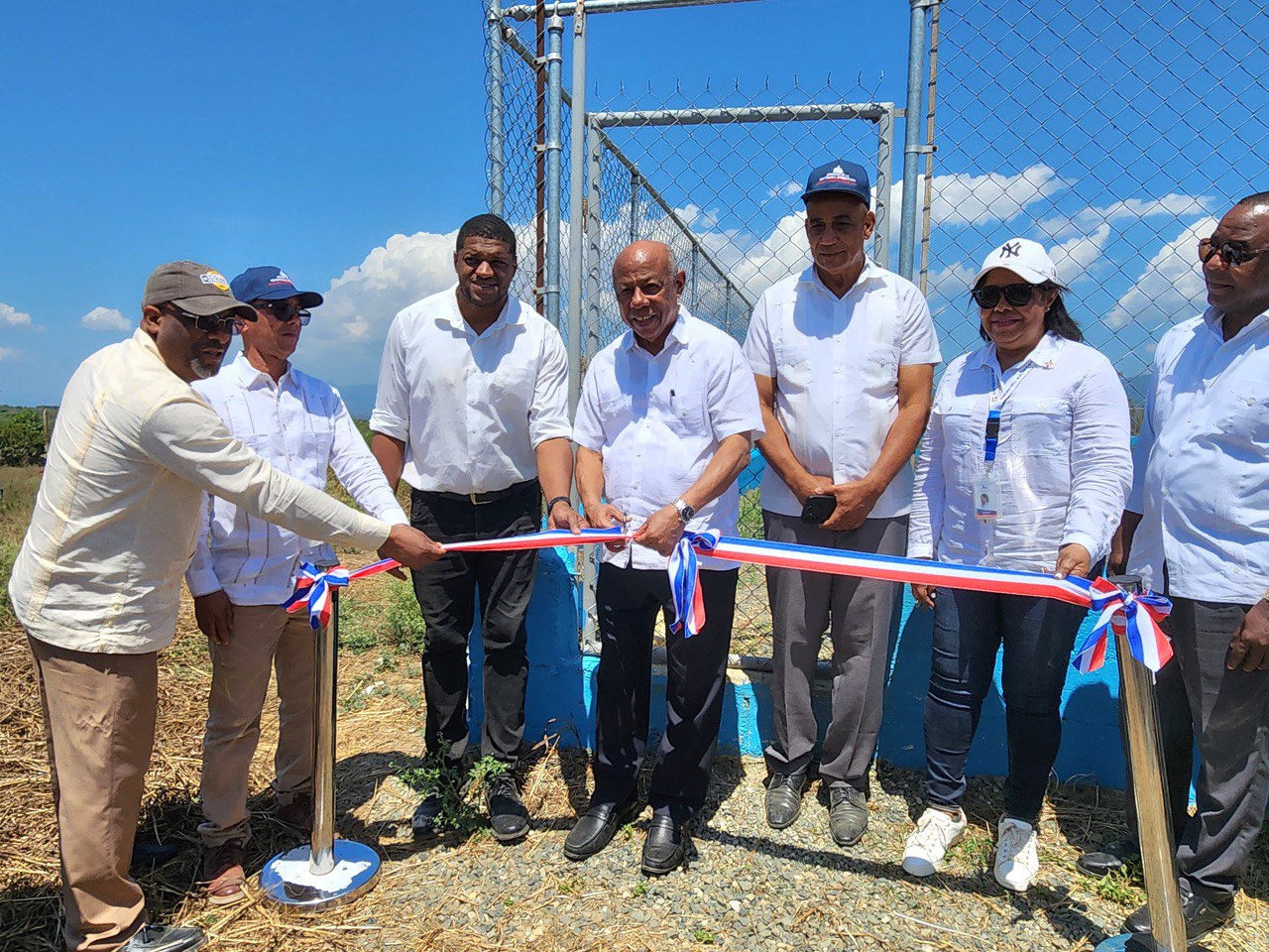 IAD entrega sistema de bombeo irrigará más de 5 mil tareas en Santiago con una inversión cercana a RD$35 millones