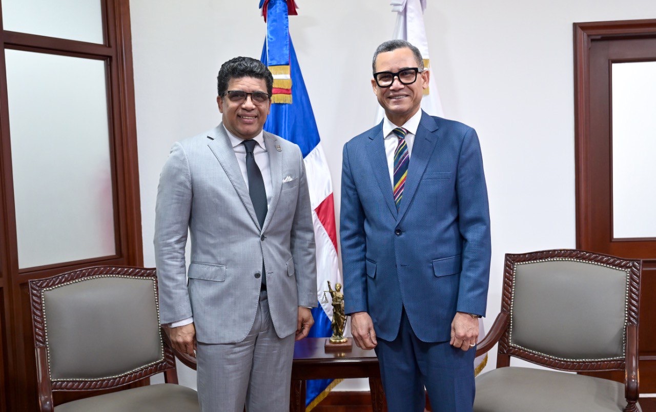 Ministerio de Trabajo y Alcaldía Santo Domingo Este acuerdan colaboración interinstitucional