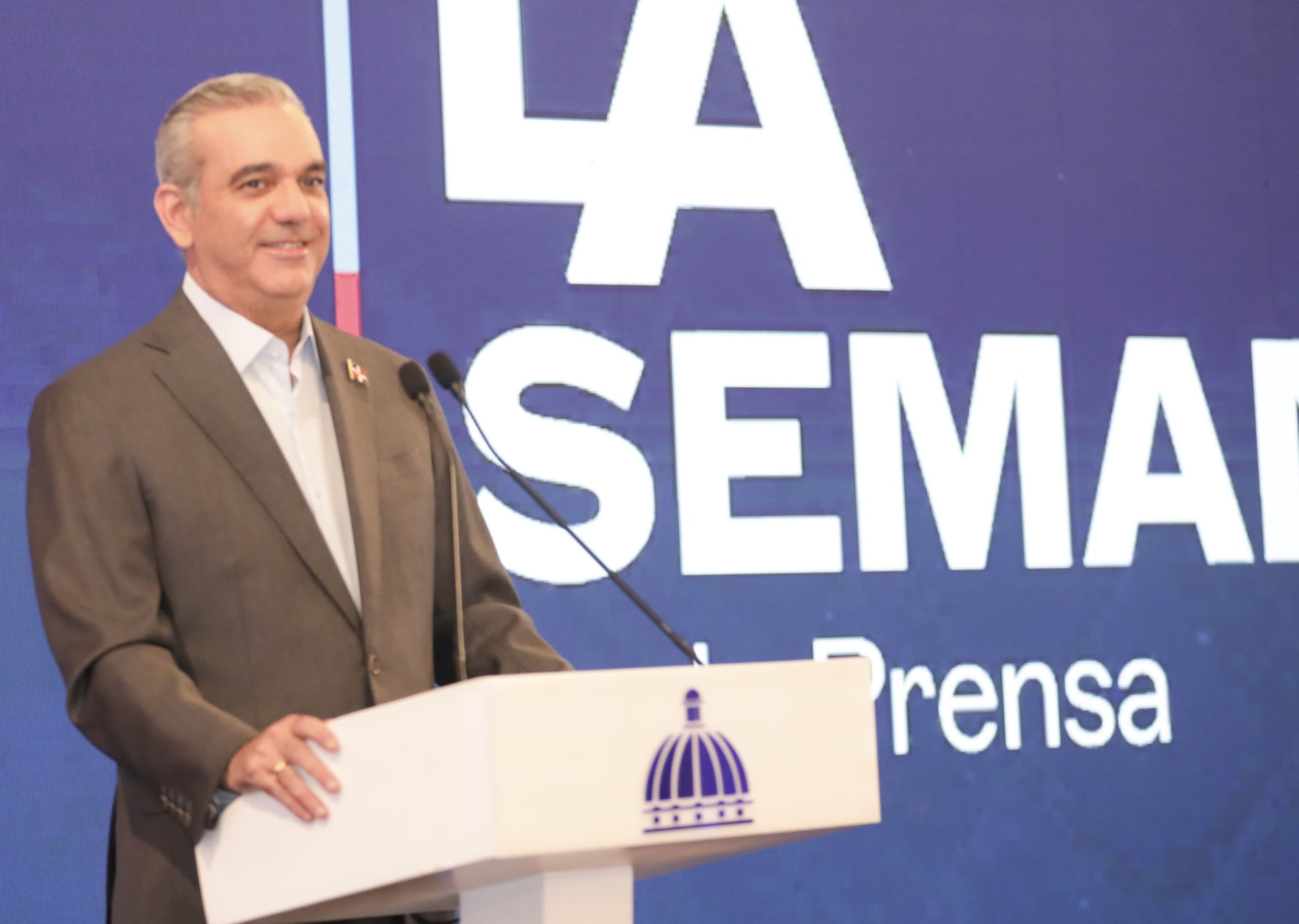 Presidente Abinader reitera llamado al PLD y a Fuerza del Pueblo a unirse al pacto nacional contra la inmigración ilegal
