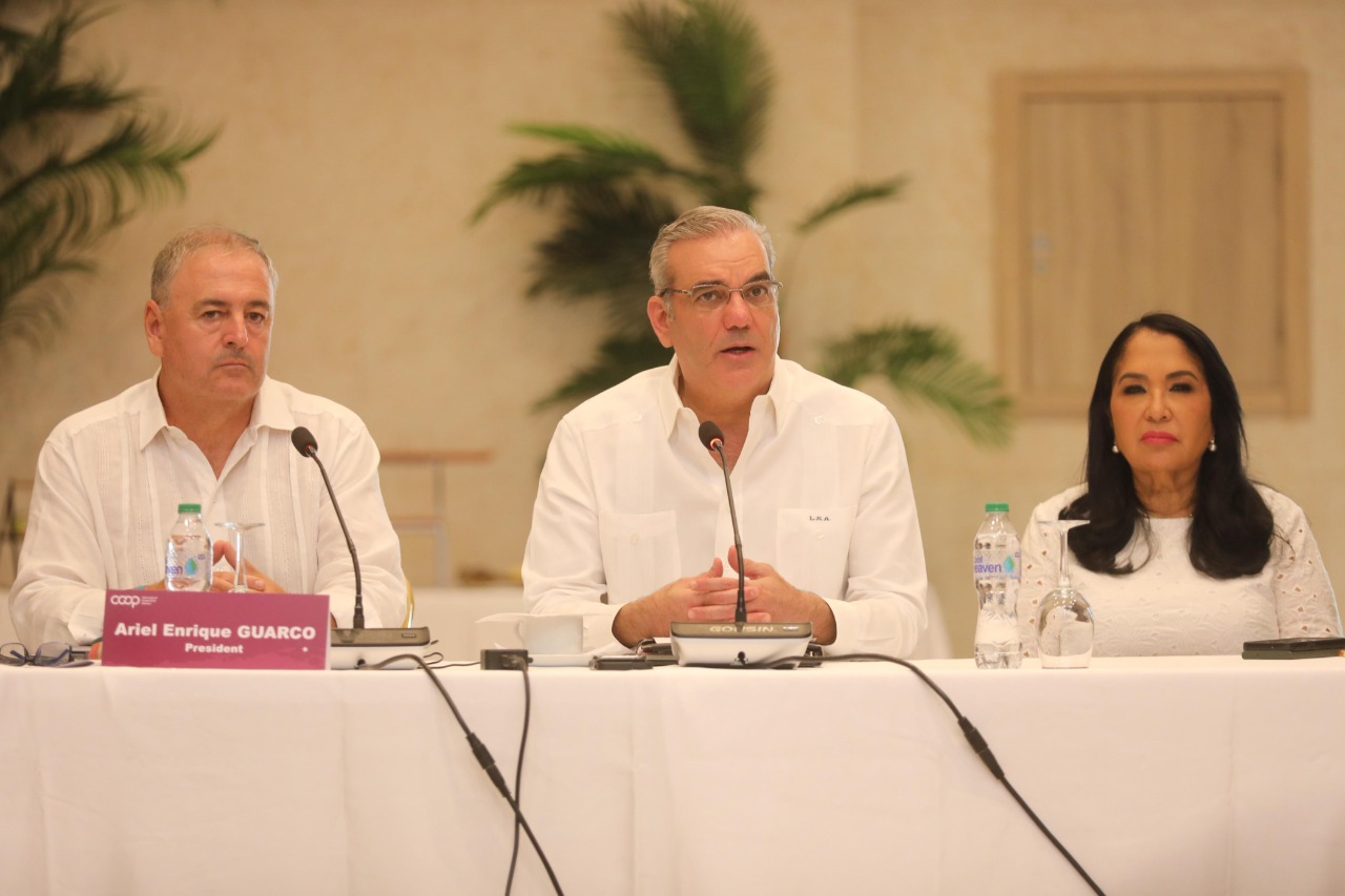Presidente Abinader destaca el rol de las cooperativas en el desarrollo y la equidad