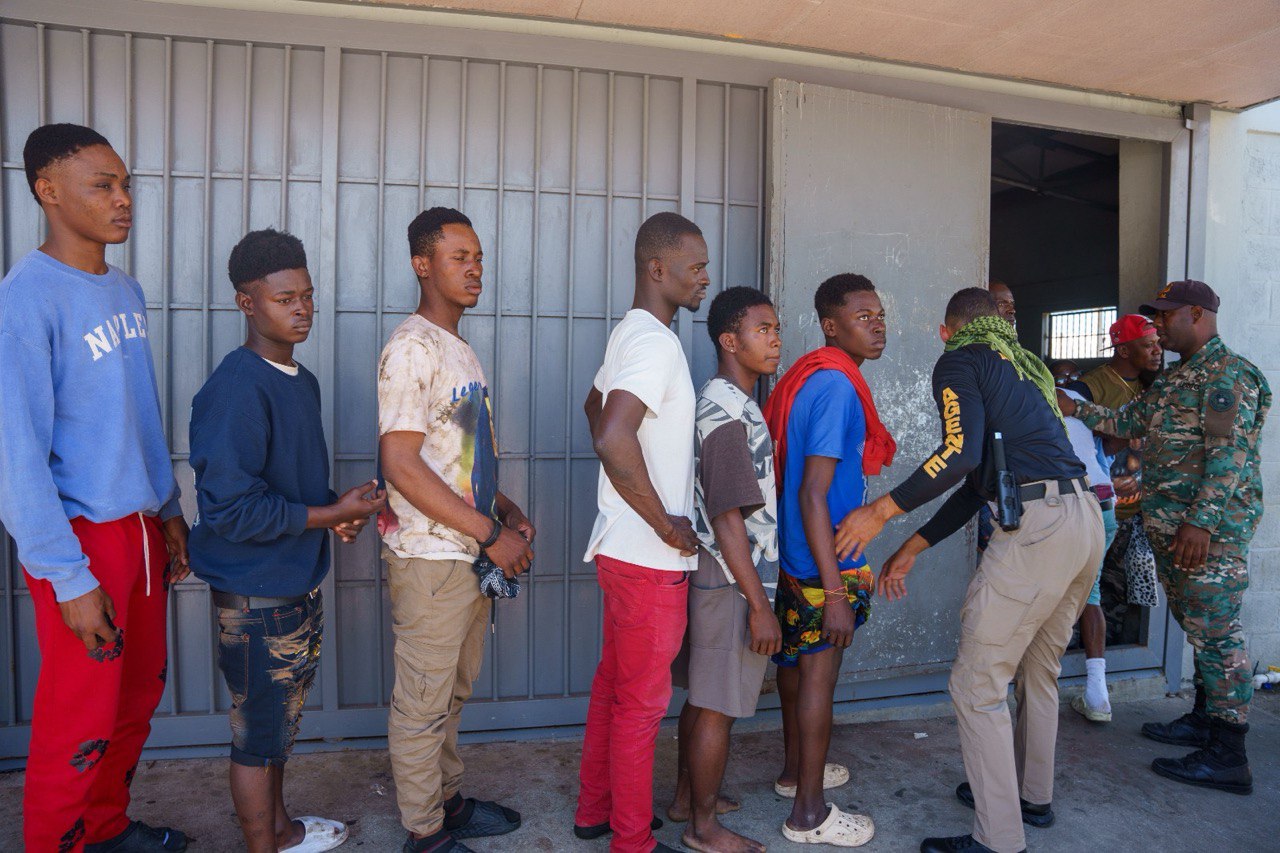 La DGM detiene 726 haitianos indocumentados producto de interdicciones en varias provincias