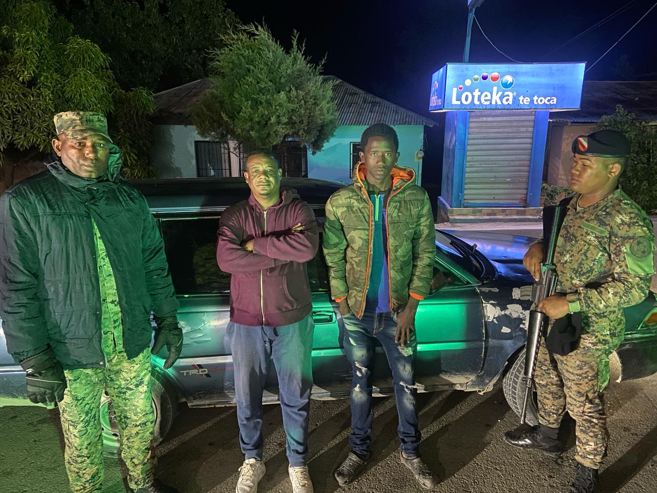 Envían a la justicia a dos dominicanos y cuatro haitianos por tráfico de indocumentados