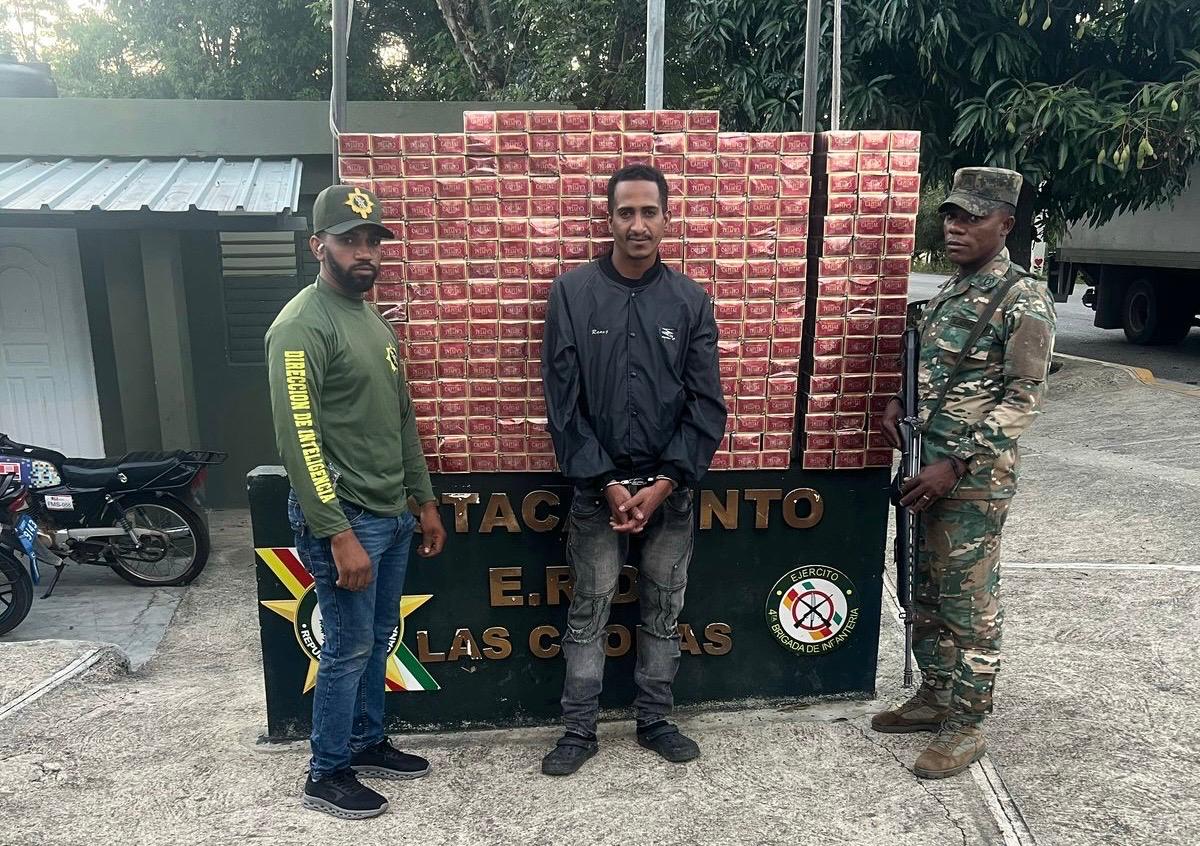 Ejército intercepta jeepeta con contrabando de 62,800 cigarrillos en Santiago Rodríguez