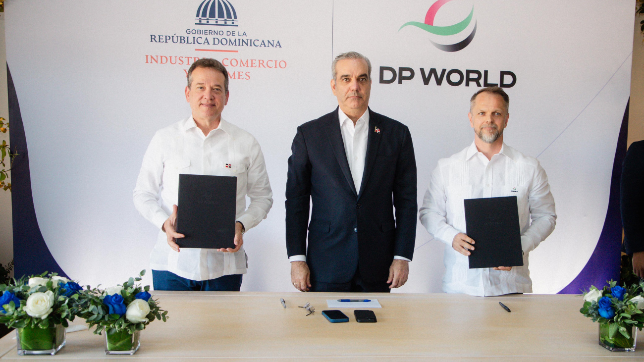 Gobierno y DP World impulsan expansión portuaria con inversión de USD 760 millones