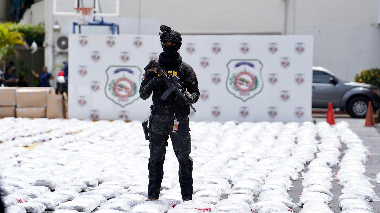 Incautan récord de 3,000 paquetes de marihuana en Haina; cuatro arrestados
