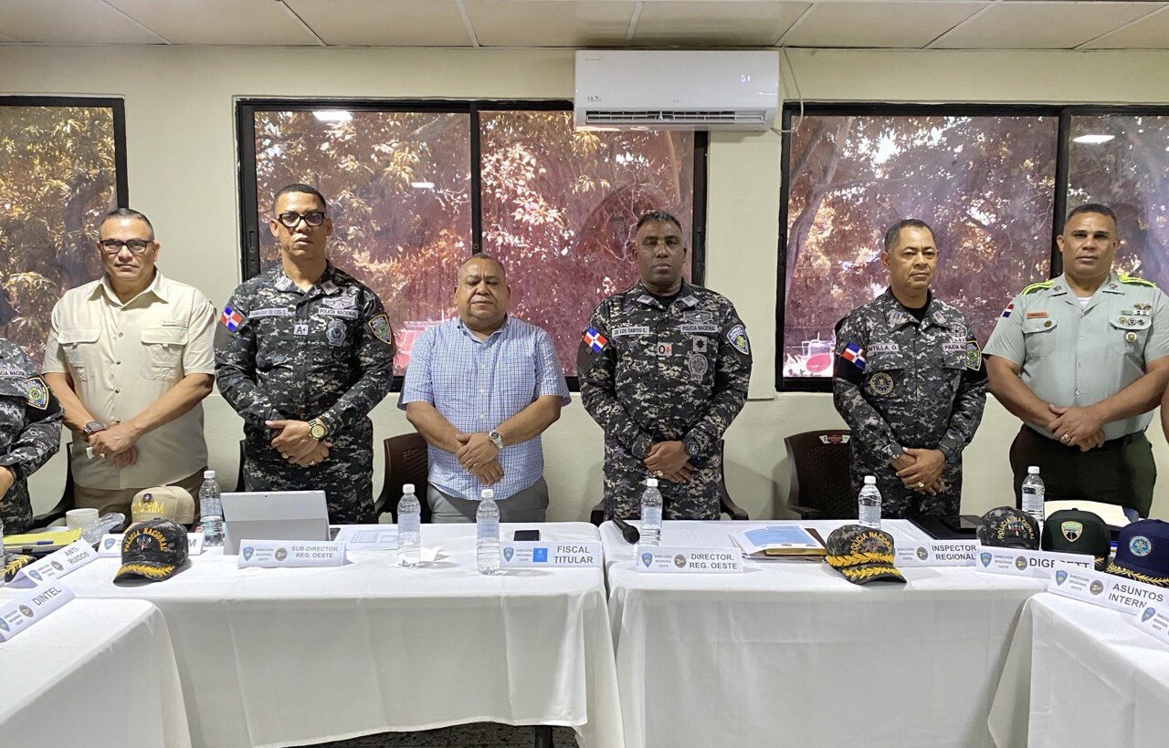 P.N realiza reunión conjunta y coordinada para mejorar respuestas ante delitos complejos y seguridad ciudadana en San Juan