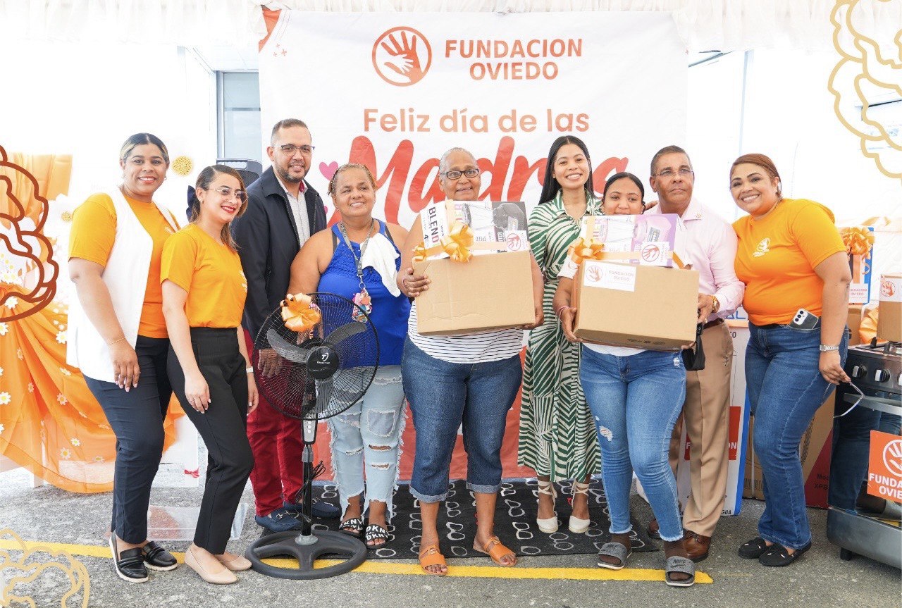 Fundación Oviedo conmemora el Día de las Madres con jornada oftalmológica y grandes sorpresas