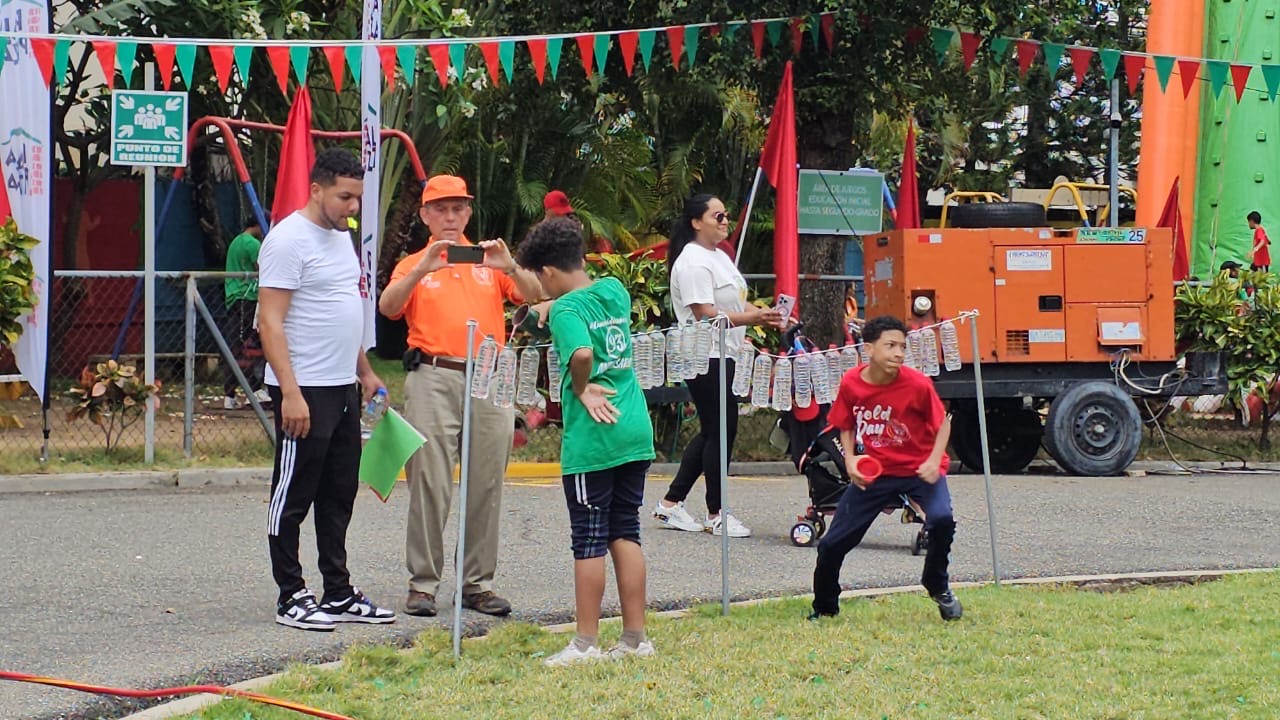 Colegio Luis Muñoz Rivera celebra su tradicional Field Day fomentando la alegría, el deporte y unión familiar
