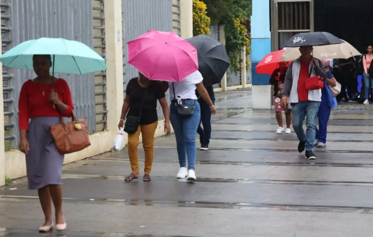 Vaguada provocará lluvias en varias provincias; se mantienen temperaturas calurosas