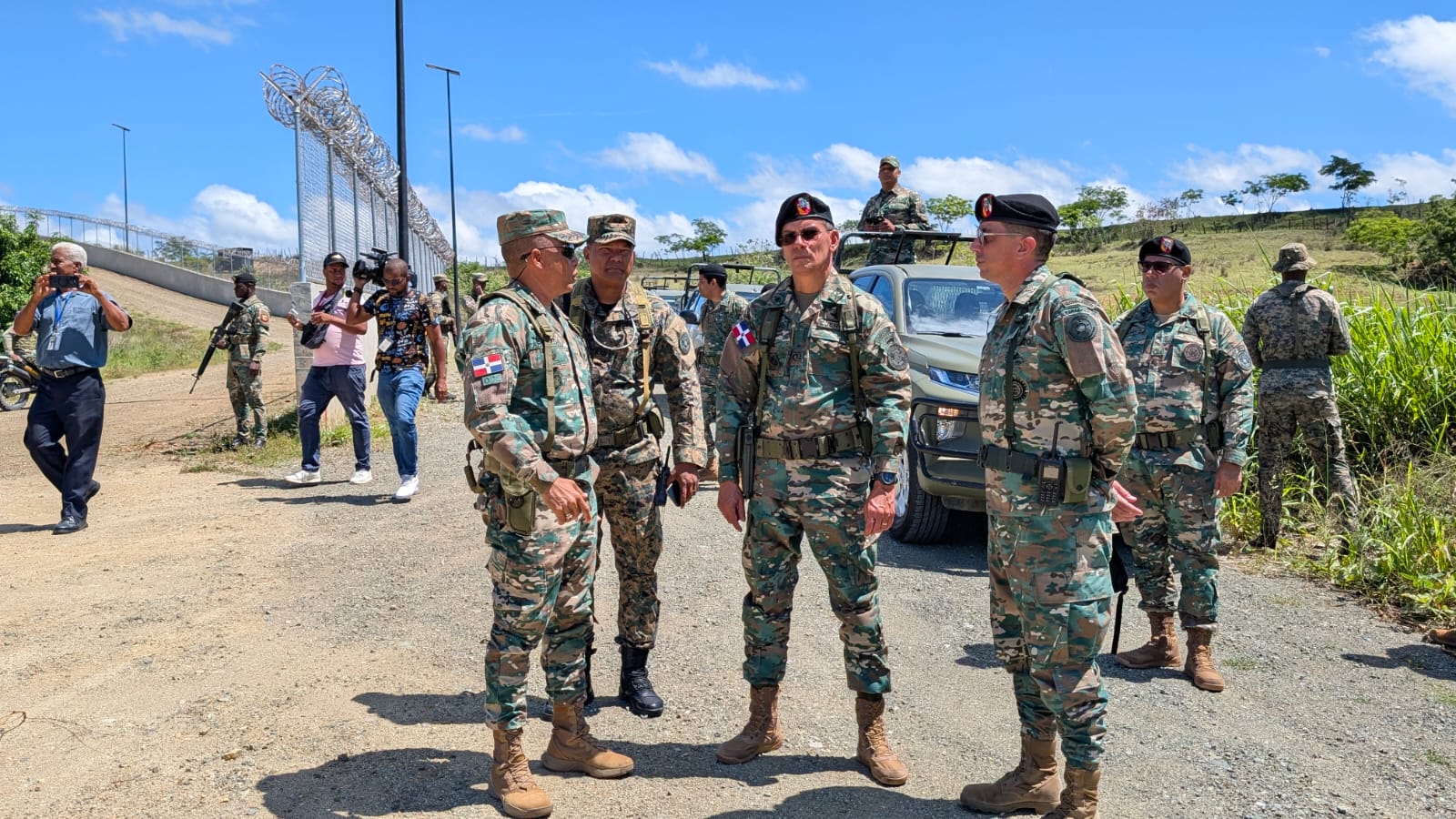 Ejército informó serán enviados otros 300 soldados para reforzar la frontera en Dajabón ante la situación en Haití