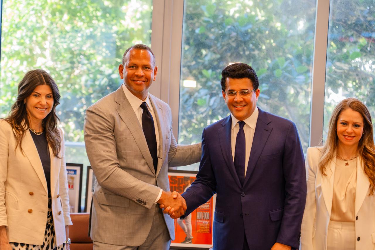 David Collado y Alex Rodríguez anuncian inversión de US$1,000 millones en Playa Grande