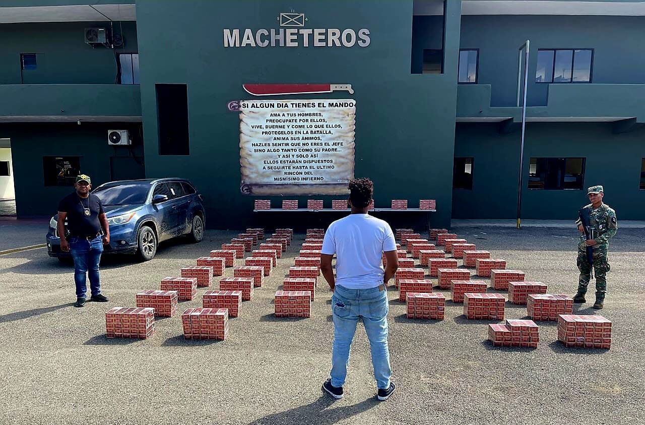 Envían ante el Ministerio Público hombre detenido con contrabando de 368 mil cigarrillos en Valverde