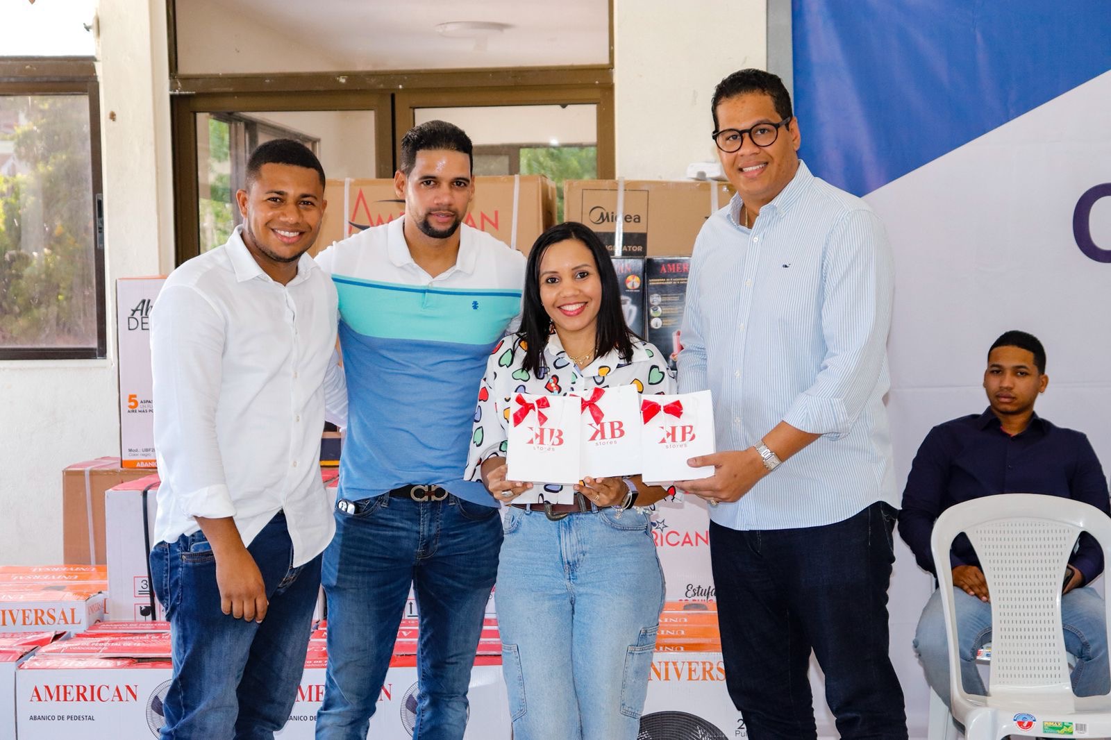Juventud de Carolina Mejía celebra emotivo encuentro con motivo del Día de las Madres en la Circunscripción 1 del Distrito Nacional