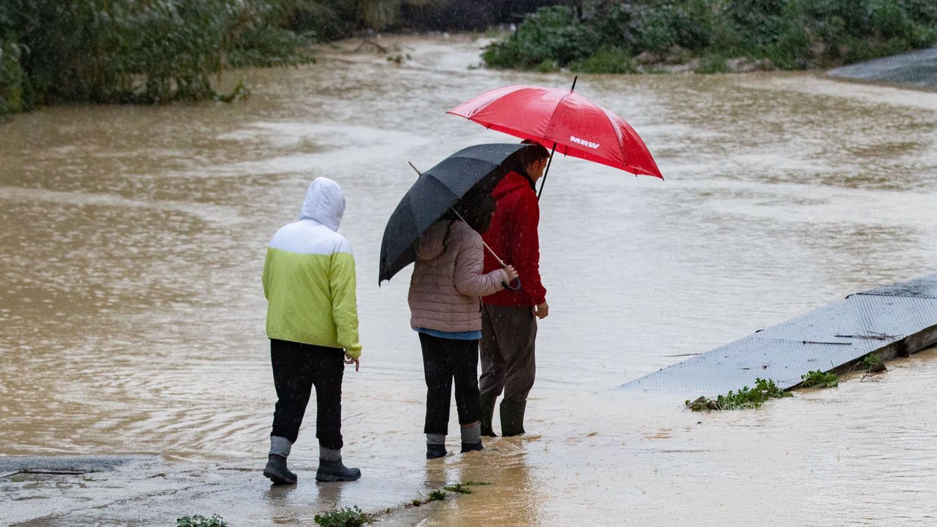 Persisten las lluvias tras el mediodía y se actualizan los niveles de alerta meteorológica