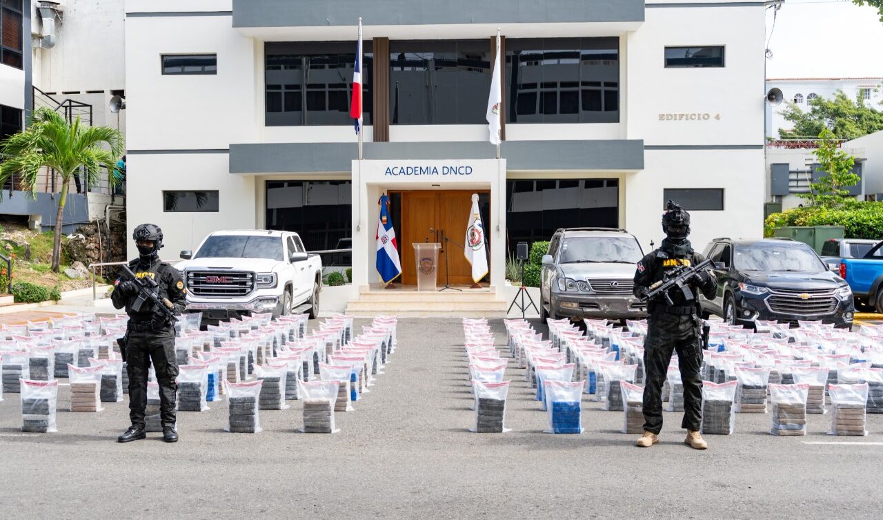 Asestan otro golpe al narcotráfico: DNCD incauta más de 1.3 toneladas de presunta cocaína
