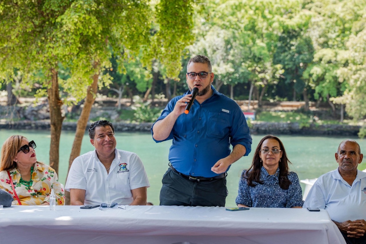 Hecmilio Galván apuesta por el relanzamiento de Río San Juan