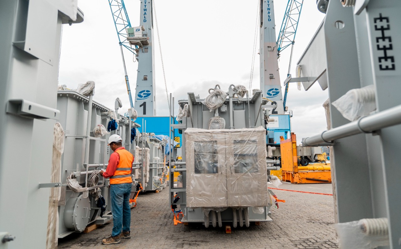 Edesur anuncia la llegada de seis transformadores de potencia que reforzarán la calidad y estabilidad del servicio de electricidad