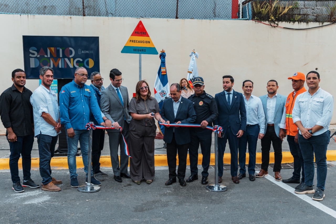 Alcaldía del Distrito Nacional y comité de emergencia lanzan Plan Piloto Semáforos Pluviales