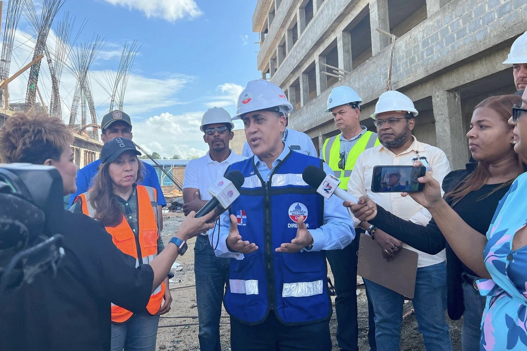 Infraestructura Escolar apertura Oficina de Gestión del Contratista para agilizar procesos de obras en el Plan “Aulas 24/7”