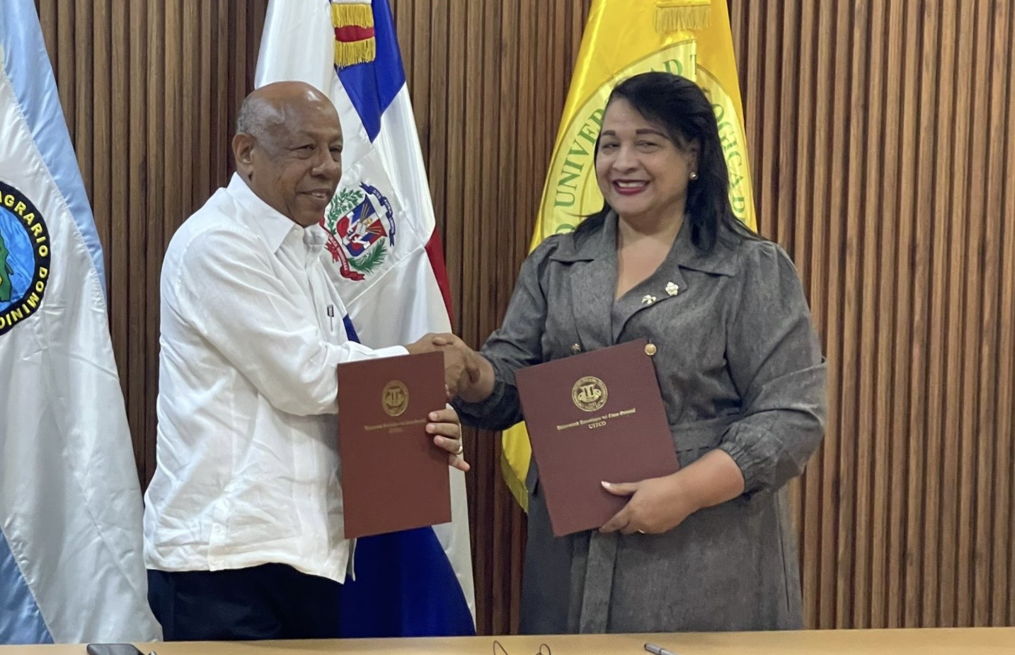 IAD y UTECO suscriben convenio para formar nuevos profesionales agropecuarios