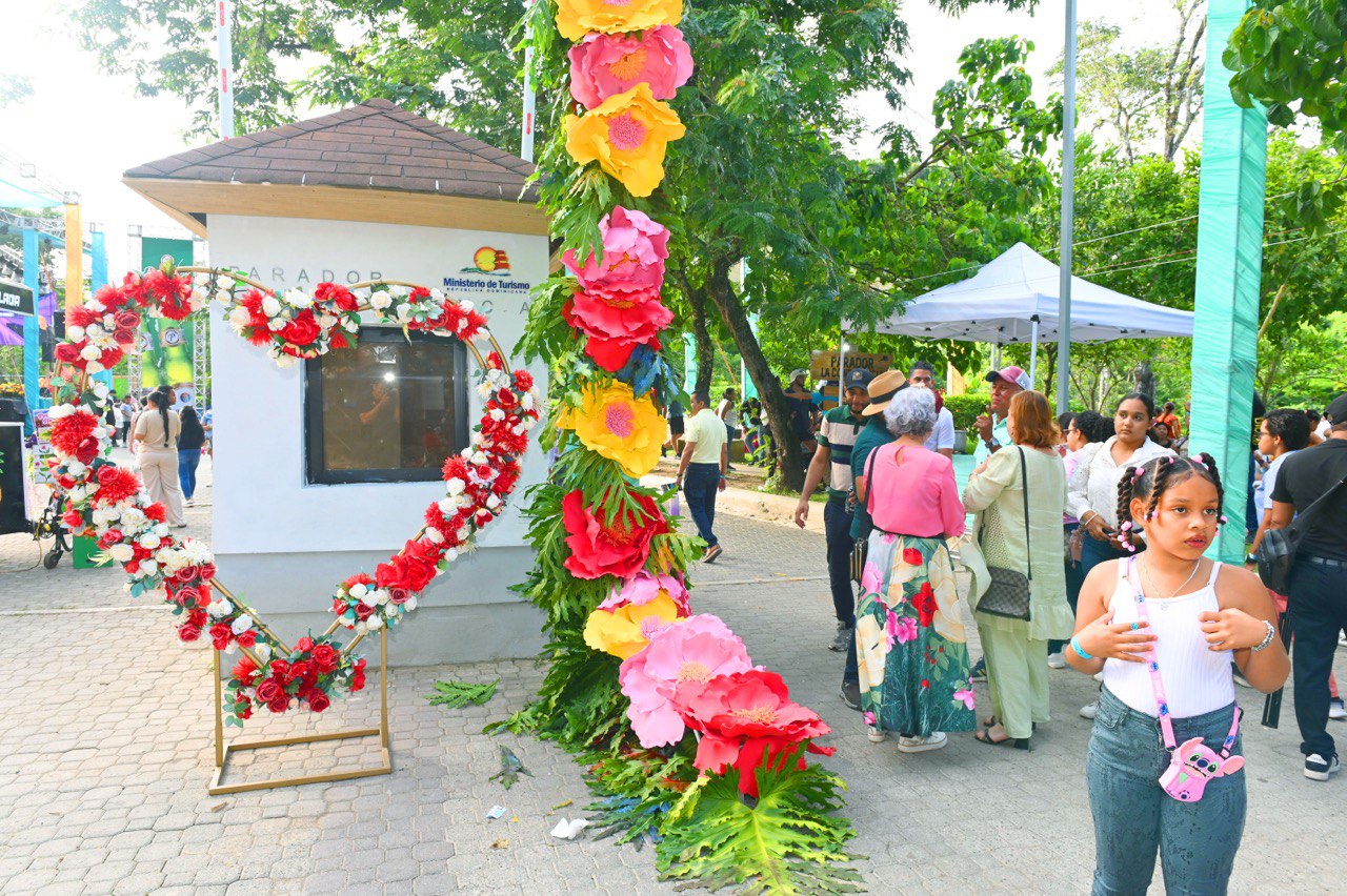 Jarabacoa vuelve a vestirse de colores con su décima cuarta versión del festival de las Flores