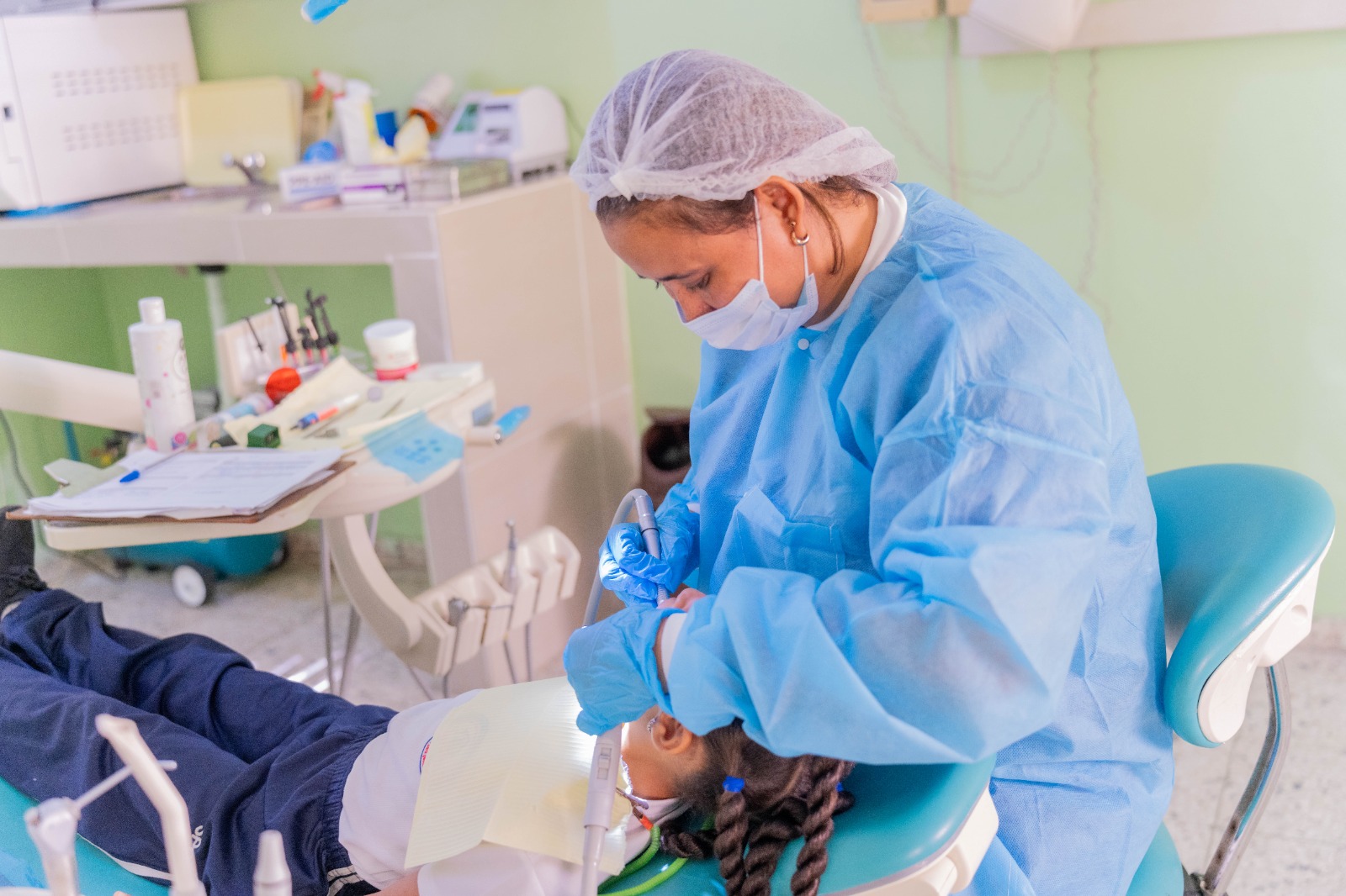 INABIE amplió su cobertura especializada de salud con más de 146 mil estudiantes atendidos directamente durante el año escolar 2024-2025
