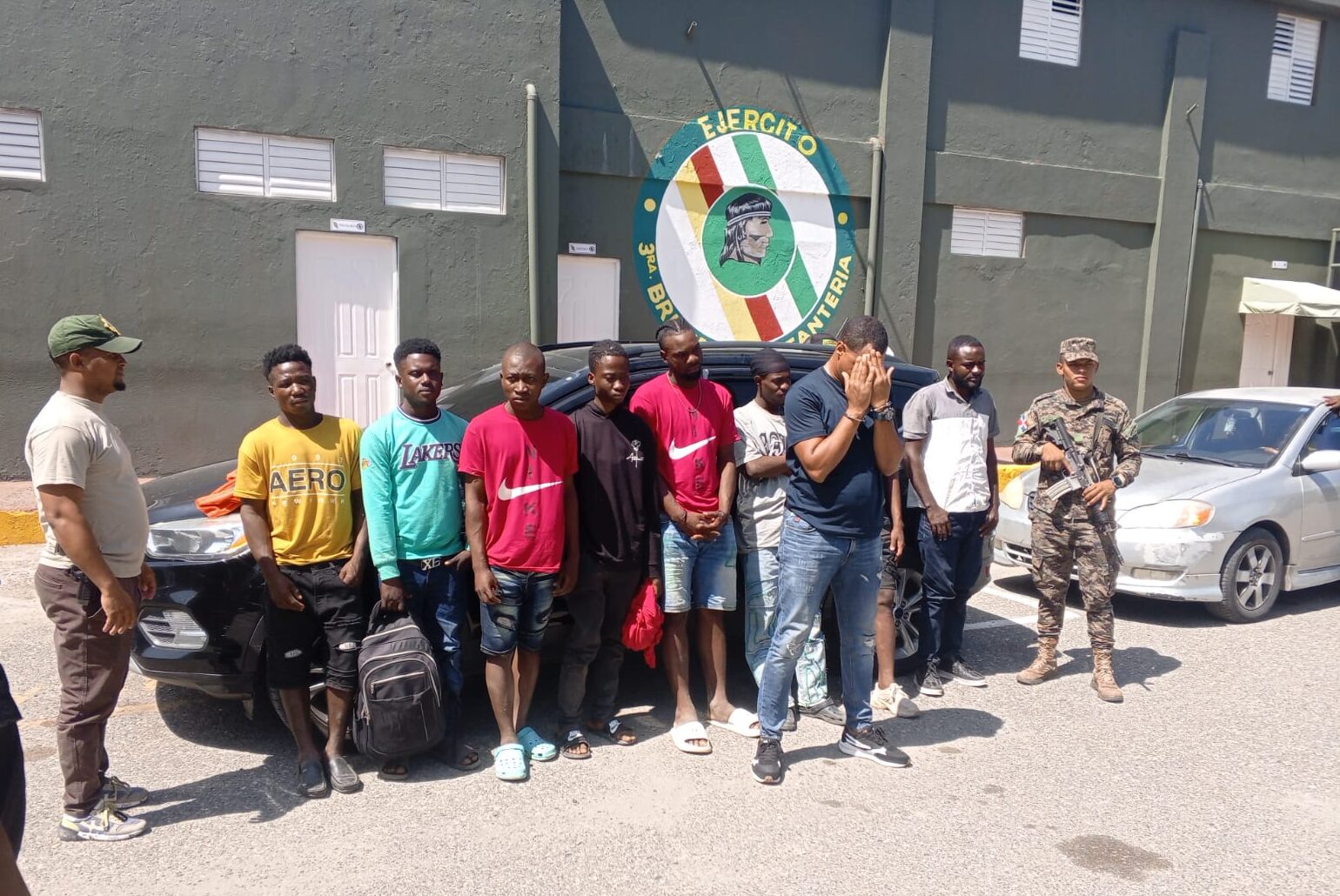 Arrestan dos hombres por tráfico de indocumentados en San Juan de la Maguana