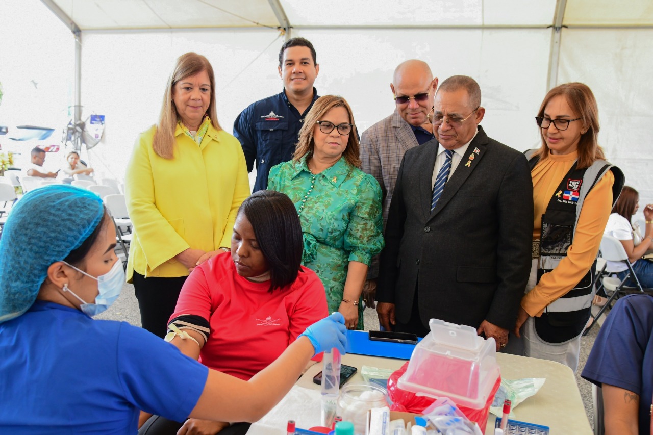 Ministerio de Salud promueve detección y prevención de la hepatitis con pruebas y jornada de vacunación
