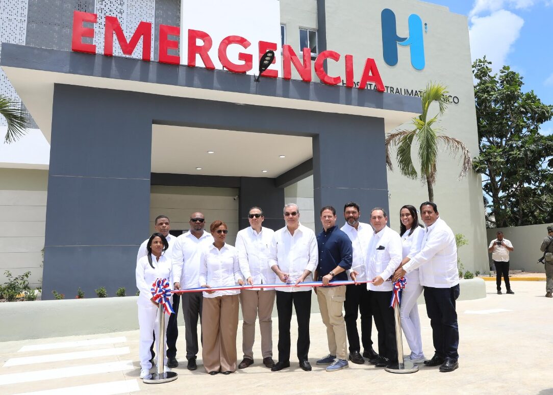 Presidente Abinader inaugura primer hospital traumatológico de la región Este en Higüey