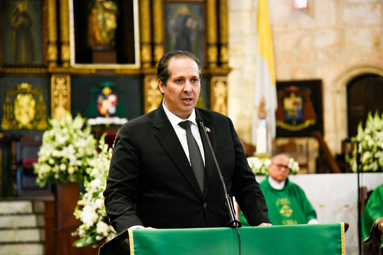 Víctor Atallah: “Hoy reafirmamos nuestro compromiso de fortalecer un sistema de salud centrado en las personas”