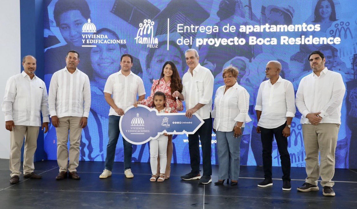Presidente Abinader continúa transformando vidas de familias con entrega de 72 nuevos apartamentos en Boca Chica