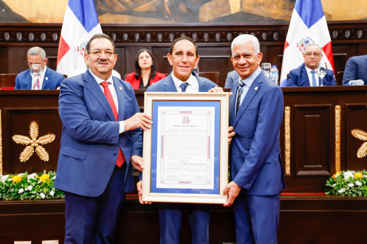Senado reconoce a personalidades del arte, deporte, educación, justica y otras áreas