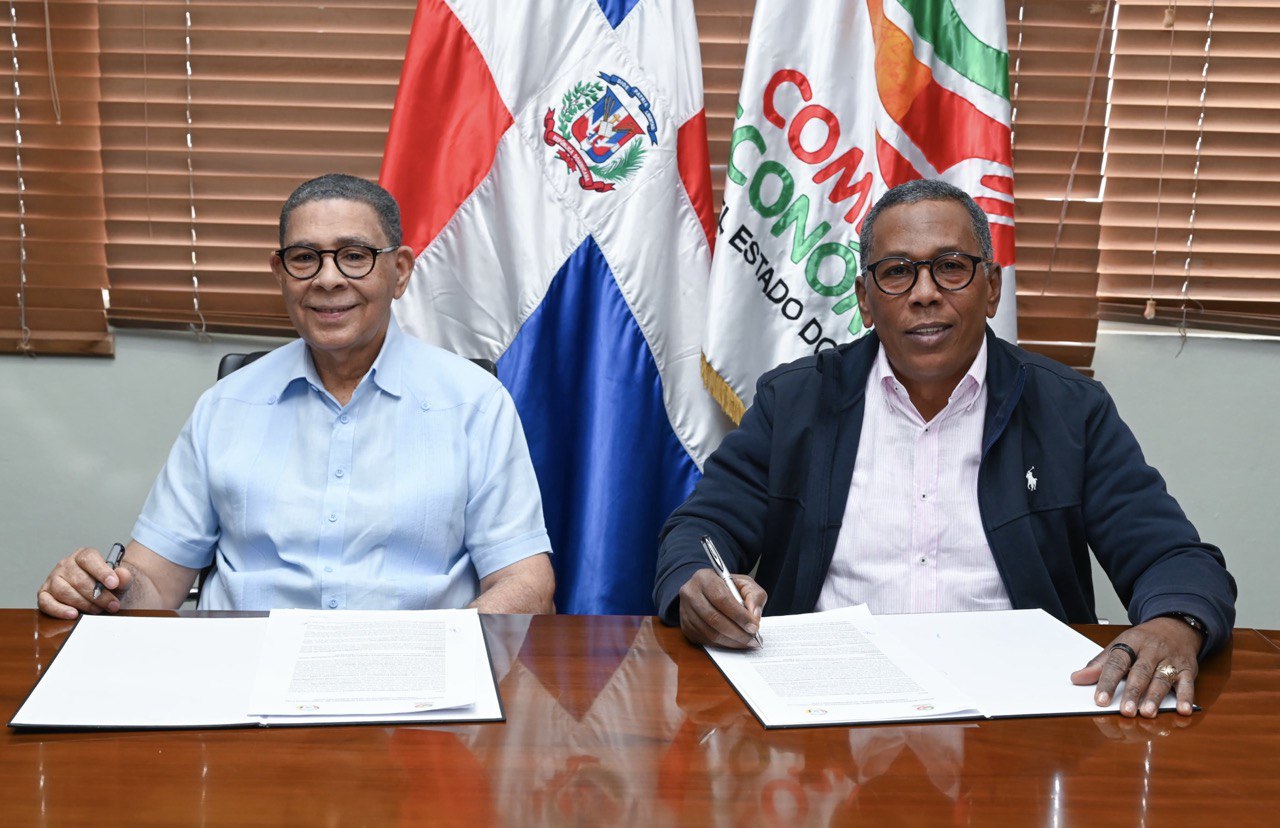 Comedores Económicos y Hogar Crea firman acuerdo para fortalecer programas sociales y de rehabilitación