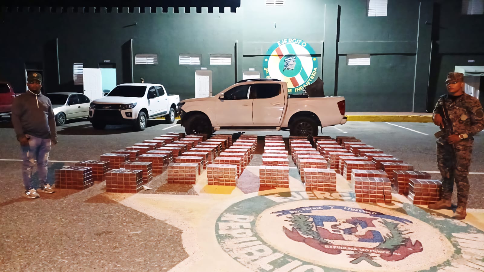 Retienen camioneta con contrabando de 380,000 cigarrillos en San Juan de la Maguana