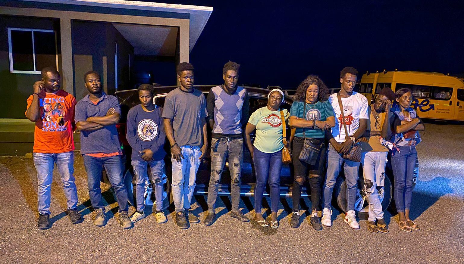 Ejército intercepta jeepeta con diez nacionales haitianos en condición migratoria irregular en Villa Vásquez