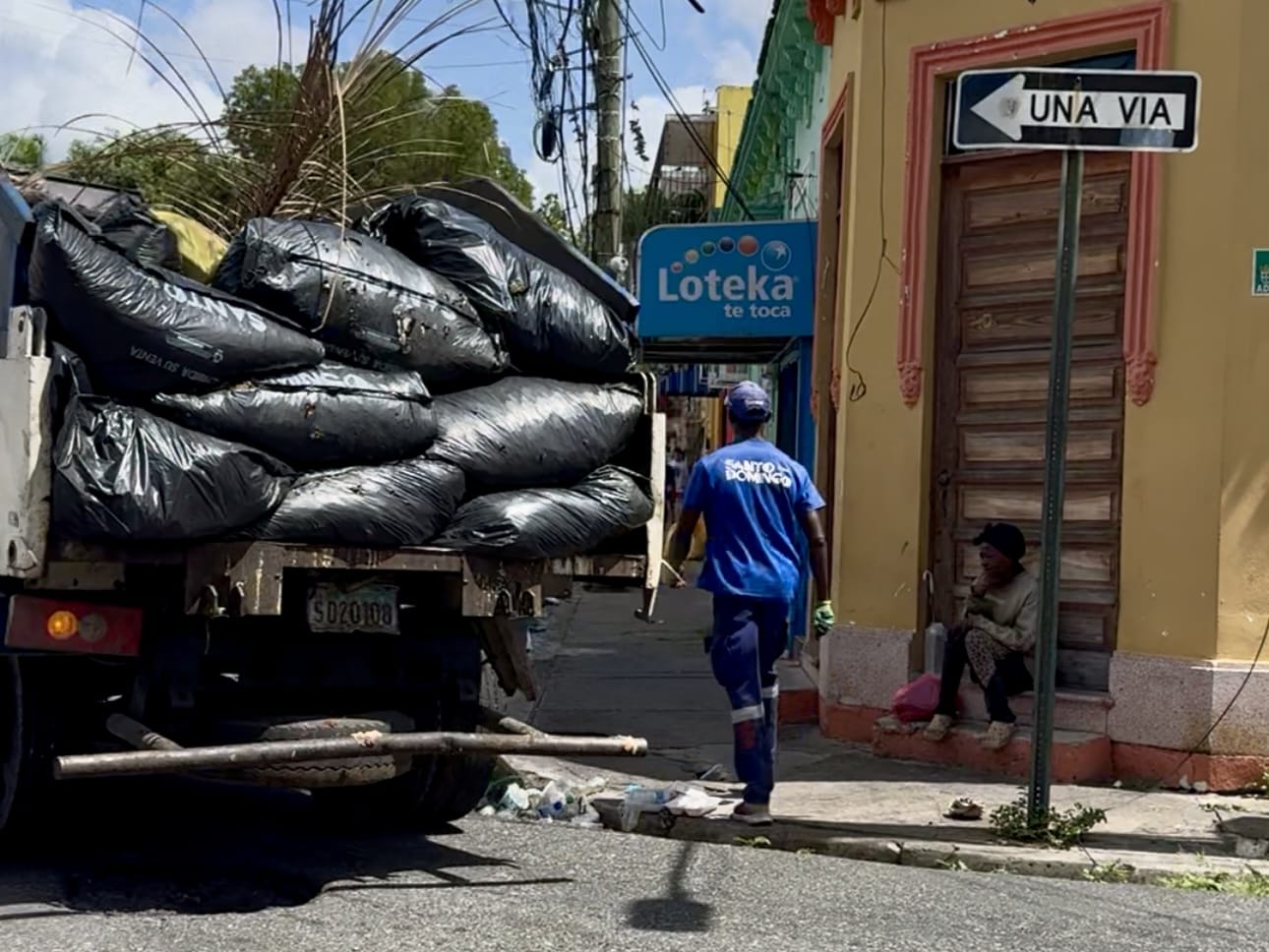 Alcaldía del DN lleva operativo de limpieza a Ciudad Nueva y Ciudad Colonial