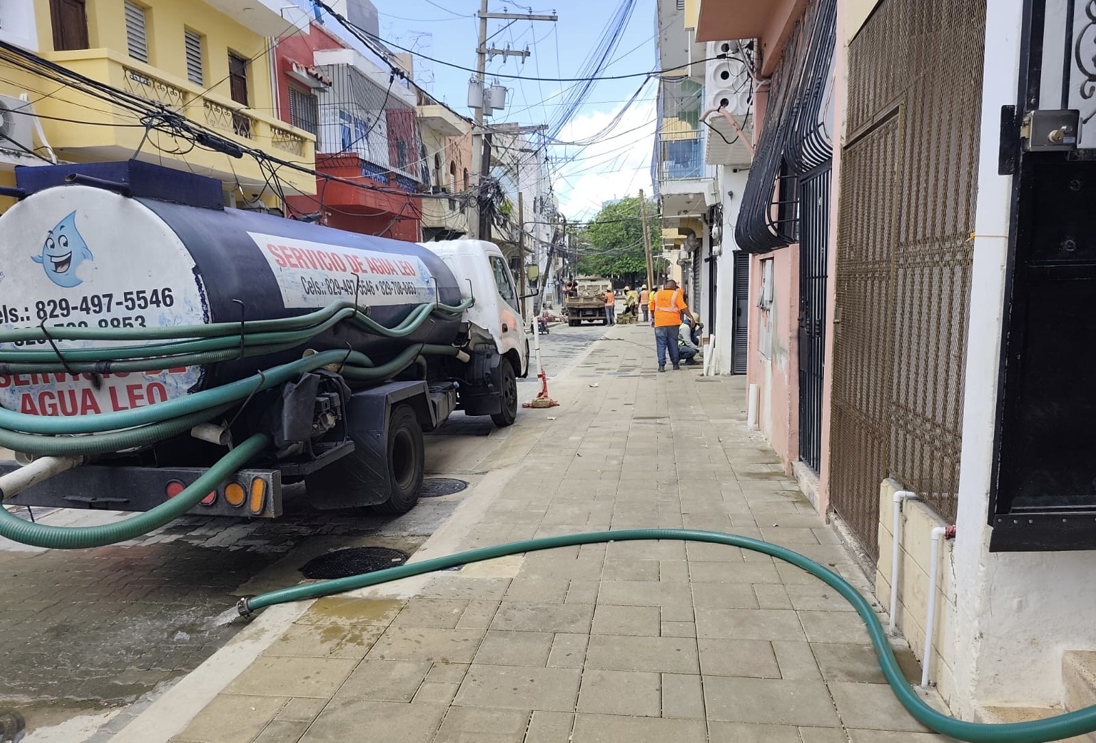 Comerciantes de la Zona Colonial denuncian que falta de agua potable los lleva a la quiebra, piden a la CAASD ir en su auxilio