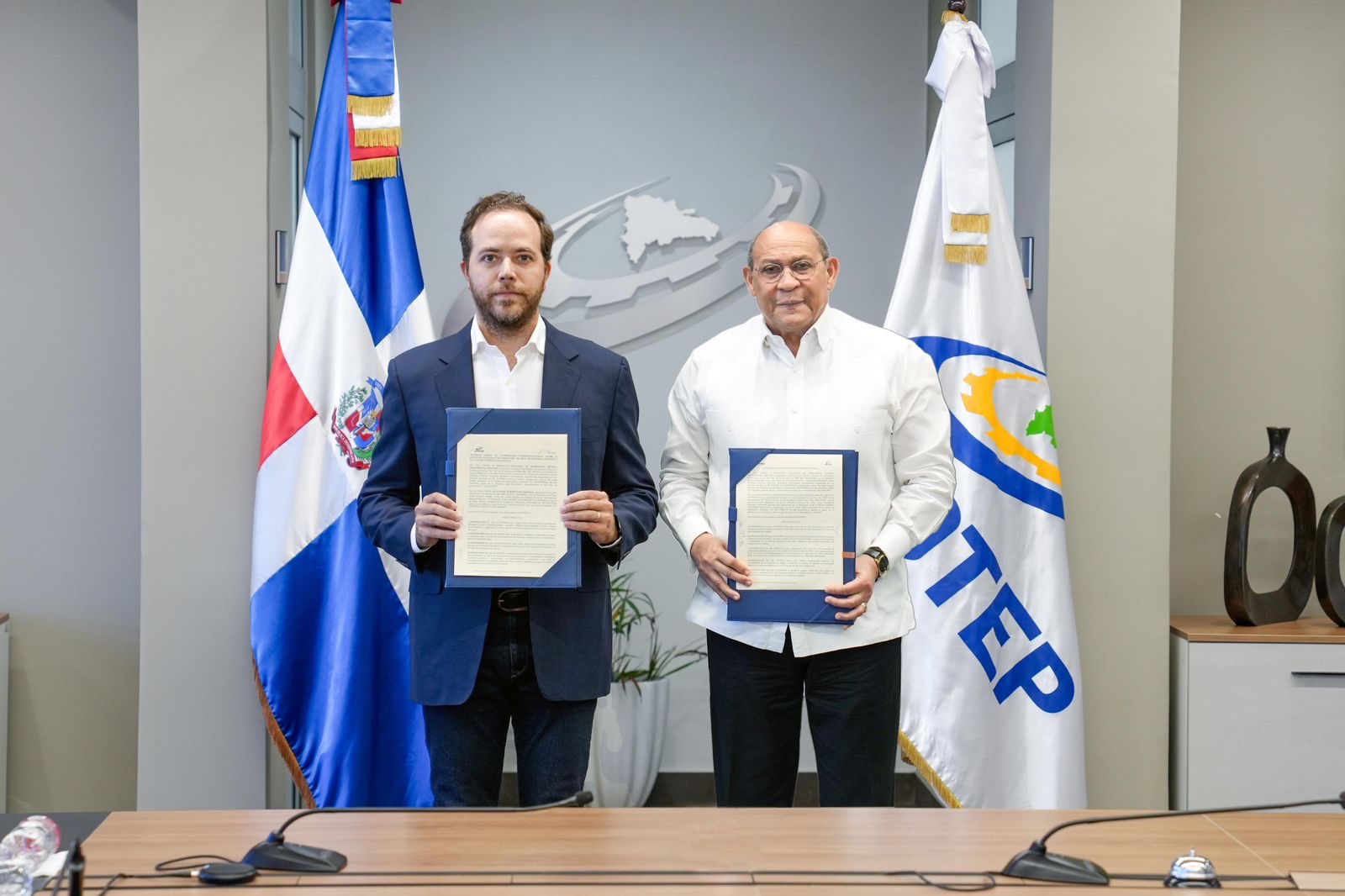 INFOTEP y Clúster Turístico de Samaná renuevan acuerdo para seguir fortaleciendo la calidad de la mano de obra en el sector turístico