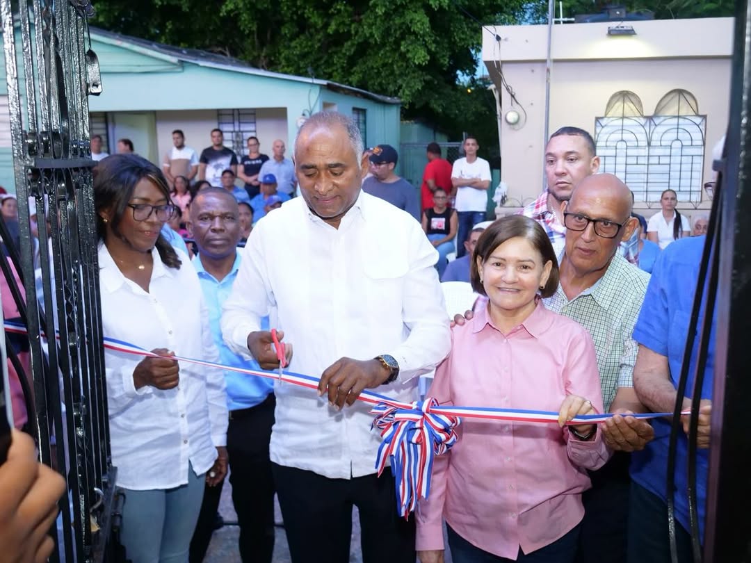 Senador Julito Fulcar inaugura oficina legislativa en Matanzas para estar más cerca de la gente