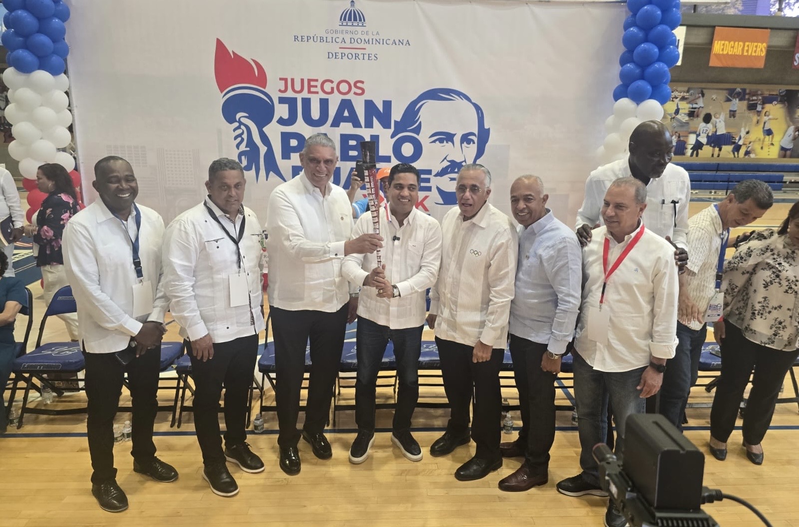 Ministro Kelvin Cruz deja iniciados los Juegos Juan Pablo Duarte en Nueva York