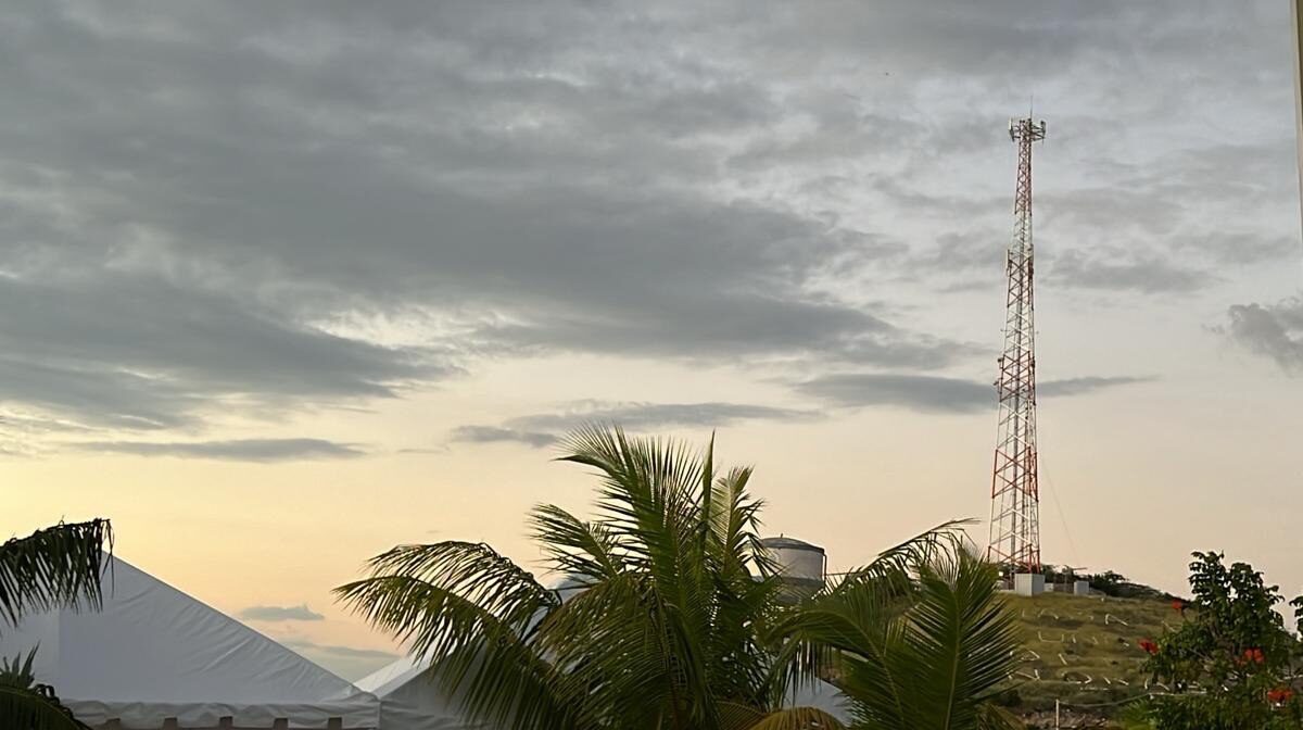 Chubascos en la mañana y aguaceros en la tarde; mantienen alertas por tormenta tropical dexter
