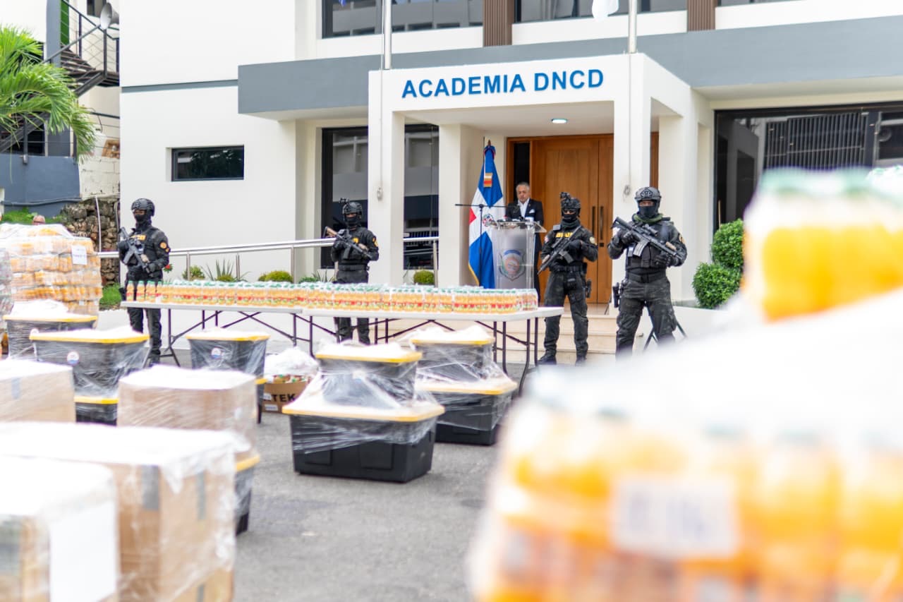 DNCD incauta cargamento de cocaína líquida en Puerto Multimodal Caucedo