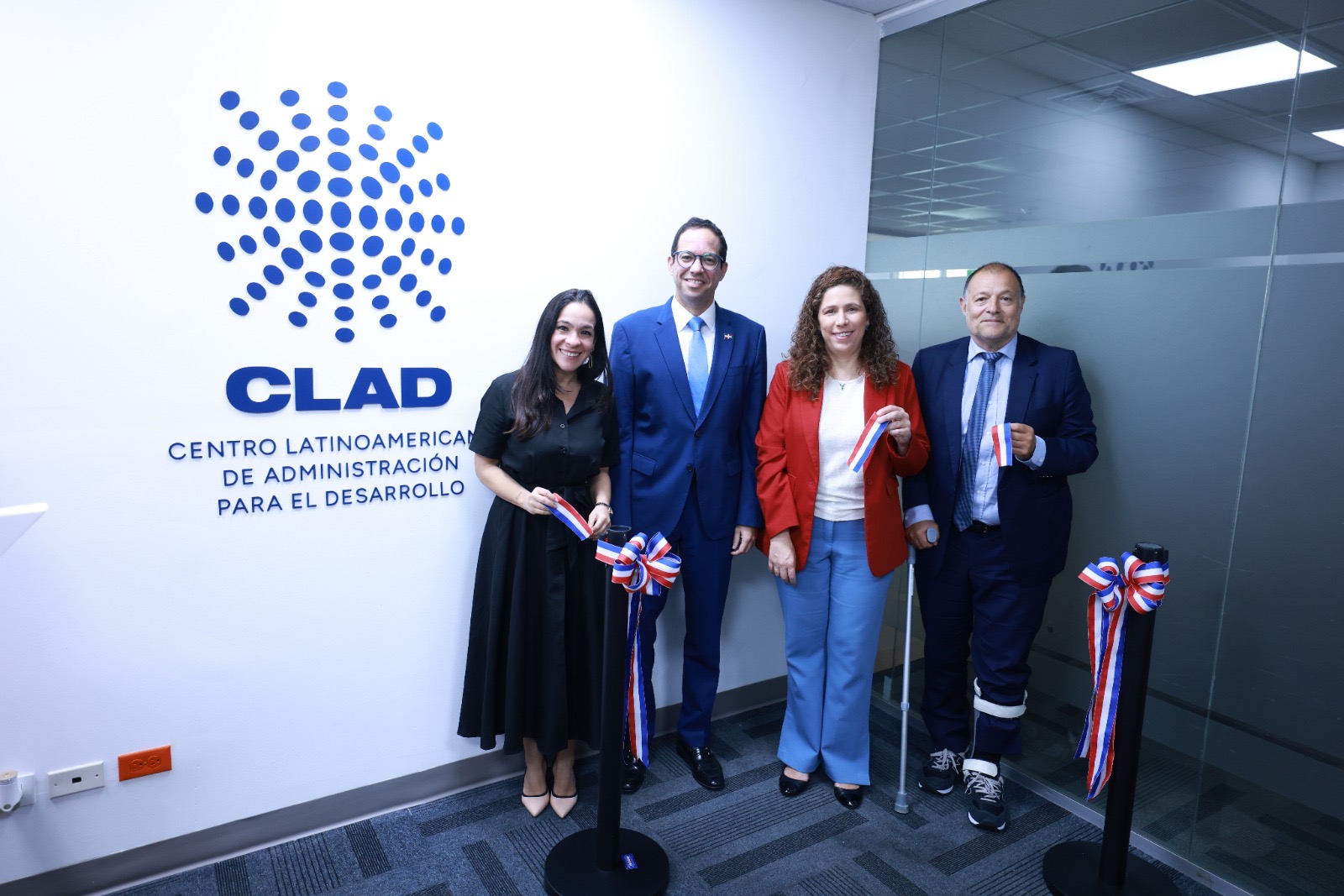 El CLAD establece una subsede en República Dominicana y deja inauguradas sus oficinas en el Ministerio de Administración Pública
