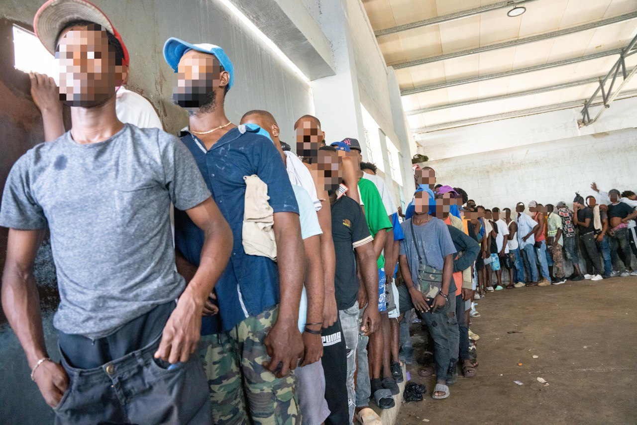 Autoridades detienen 1,534 indocumentados y devuelven otros 1,685 a autoridades haitianas