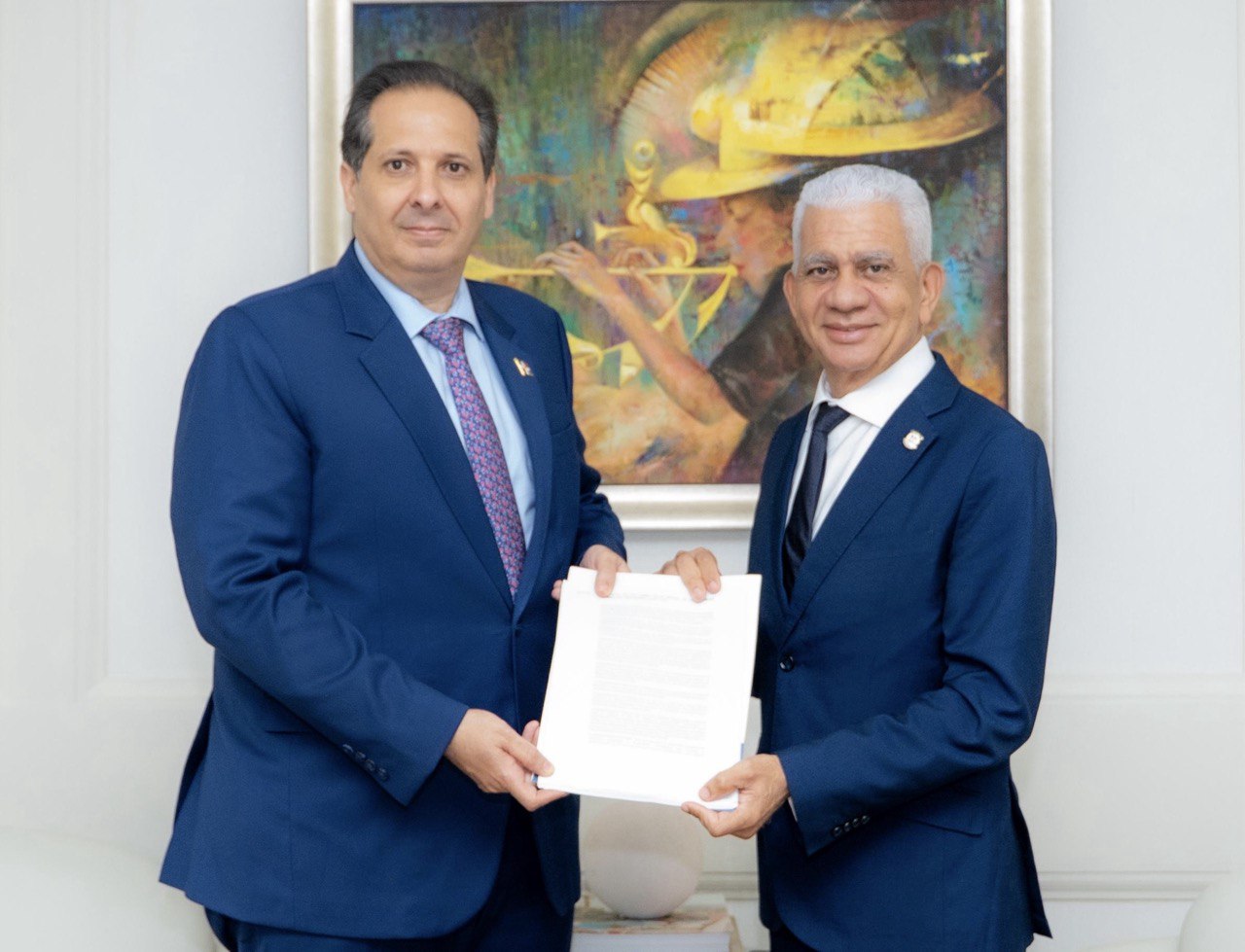 Presidente del Senado recibe del ministro de Salud Pública propuesta modificación a Ley de Salud Mental