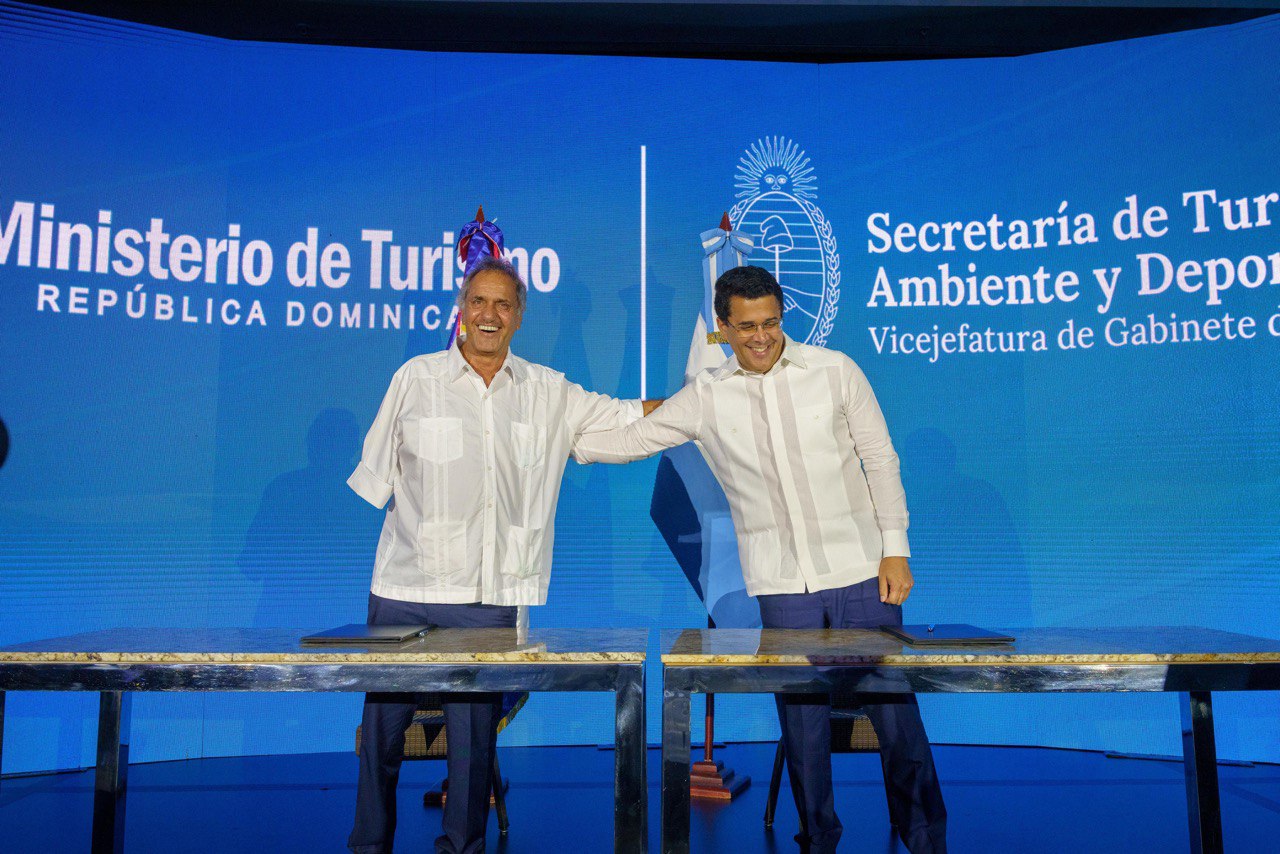 RD y Argentina firman acuerdo para fortalecer intercambio turistico